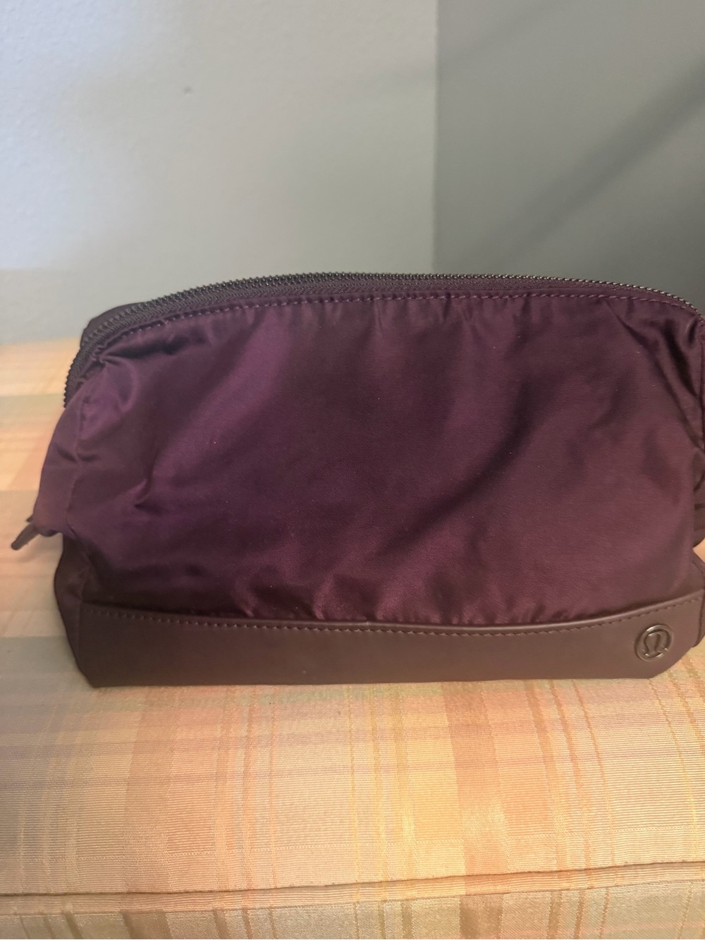 Lululemon travel makeup bag